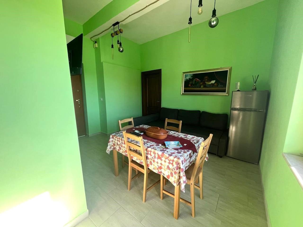 Holiday-Caroline Apartment Pompei Bagian luar foto
