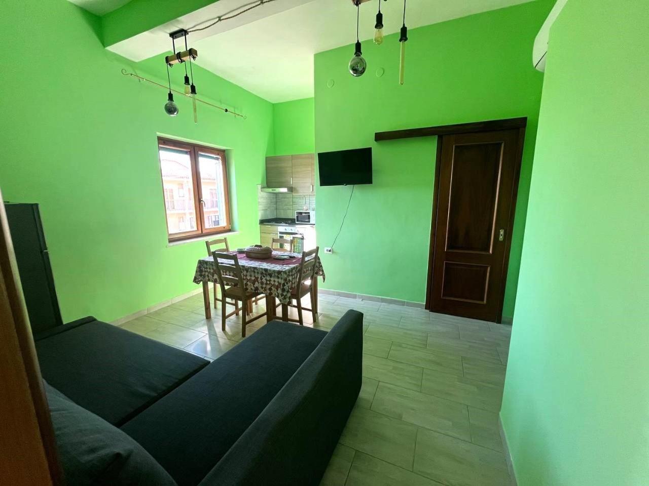 Holiday-Caroline Apartment Pompei Bagian luar foto