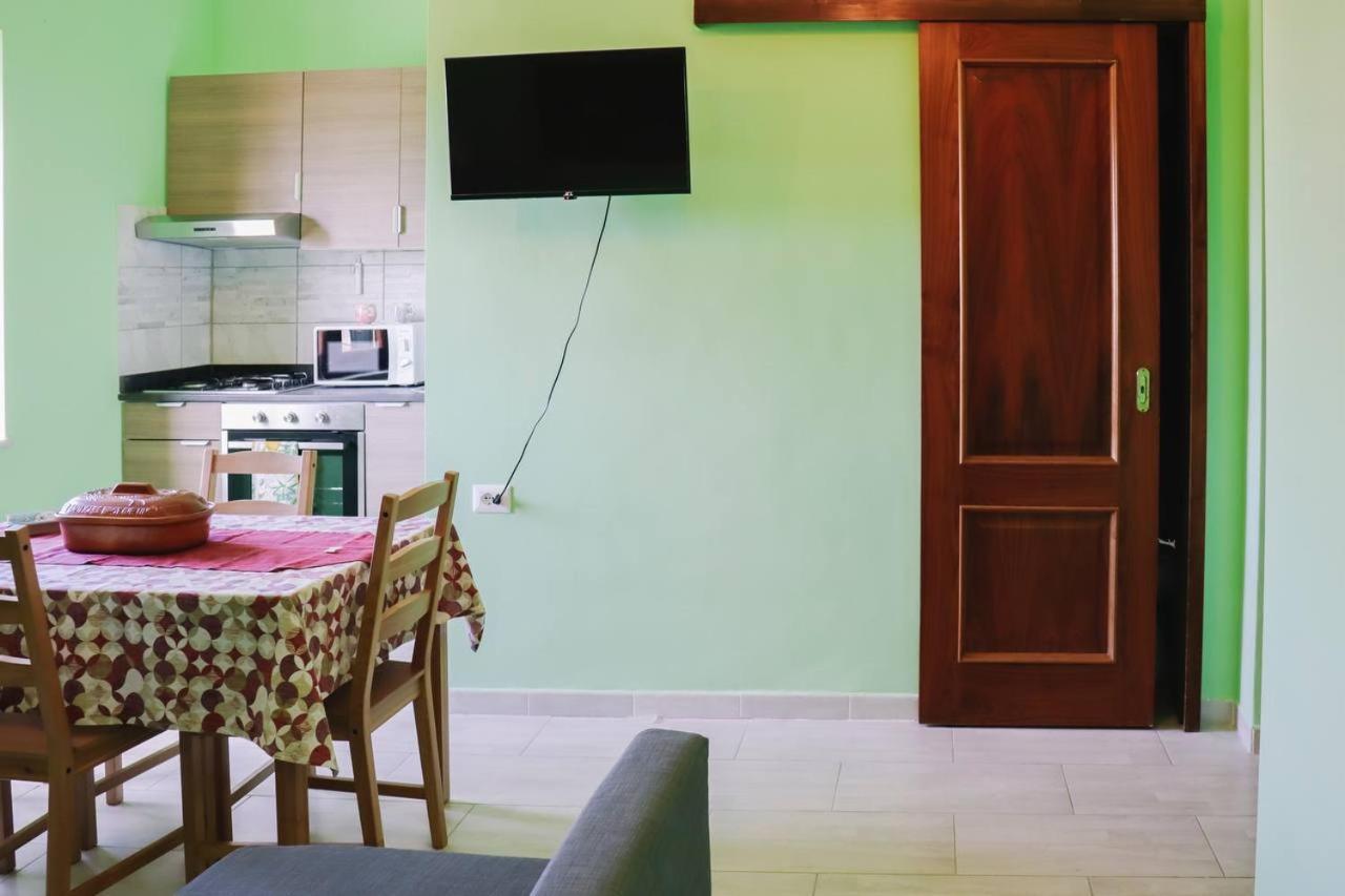 Holiday-Caroline Apartment Pompei Bagian luar foto