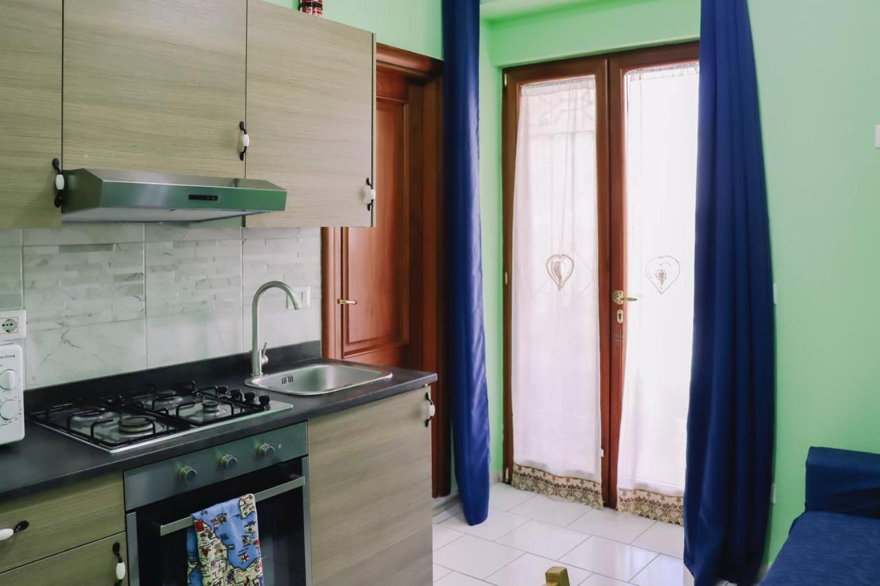 Holiday-Caroline Apartment Pompei Bagian luar foto